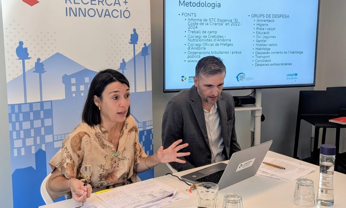 El cost mensual mitjà per a la criança d’un primer infant és de 802€