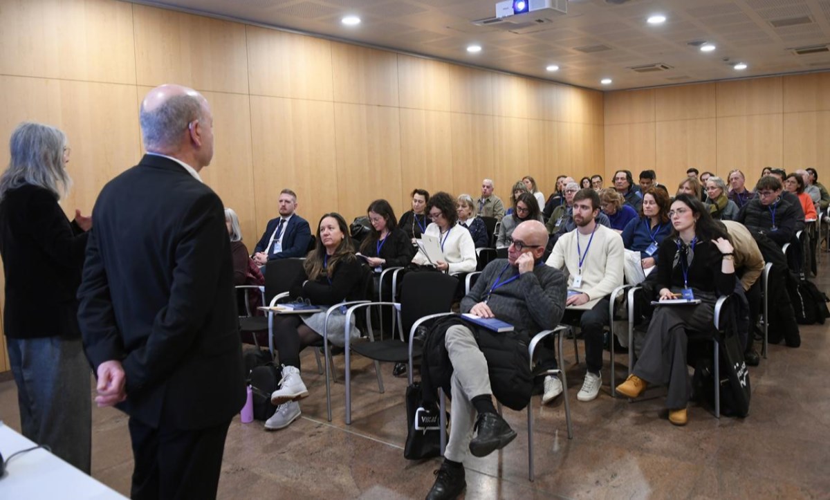 La primera assemblea ciutadana d’Andorra discuteix el futur del país